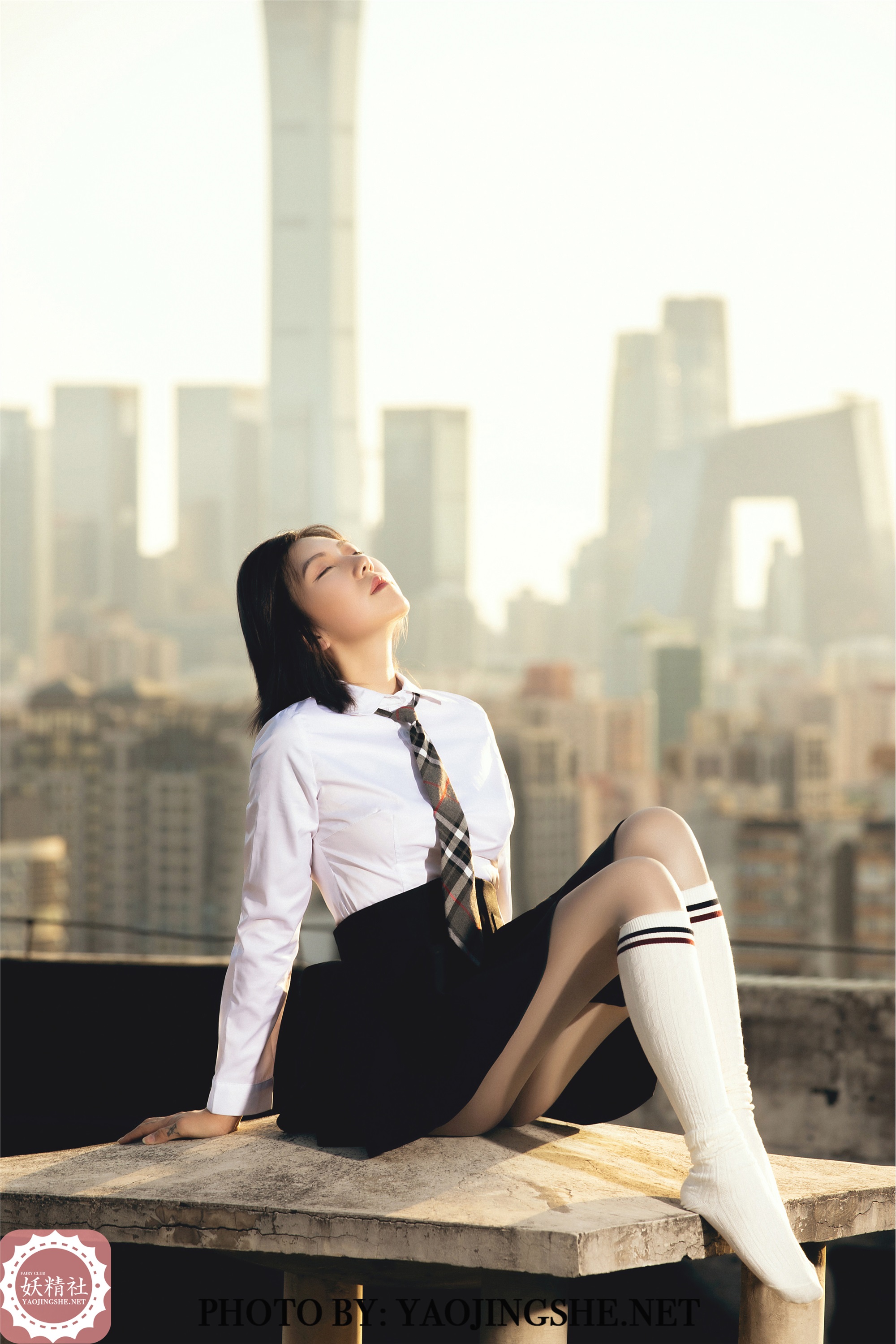 妖精社  2020.01.15 V2003 菊花 《谁困住了我的菊花》